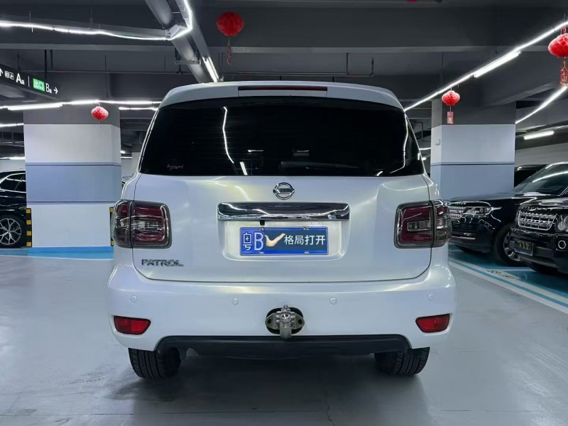 广州20年日产途乐9