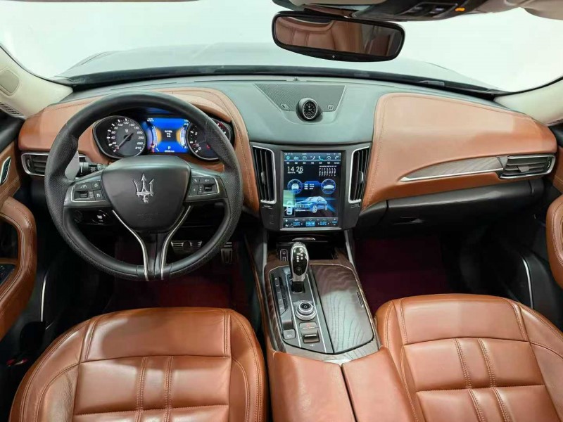 长沙17年玛莎拉蒂Levante5