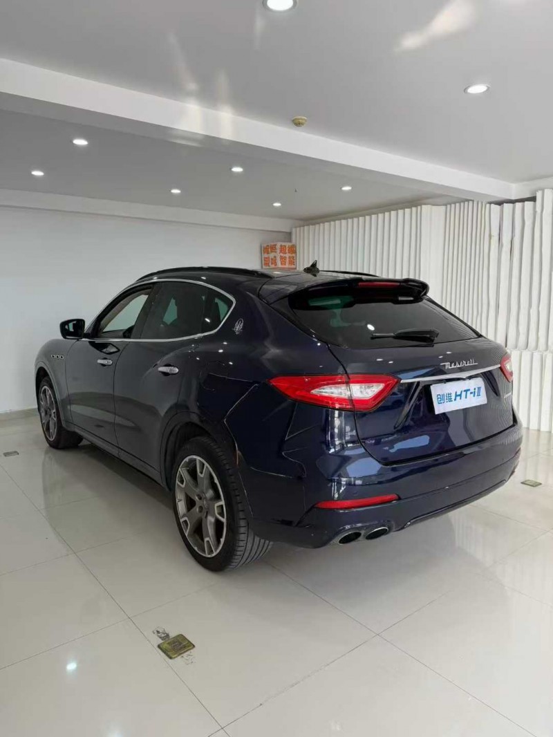 长沙17年玛莎拉蒂Levante9