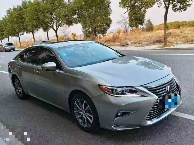 衢州17年雷克萨斯ES2