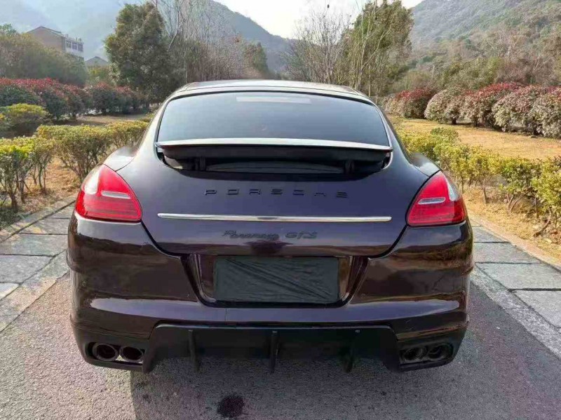 湖州13年保时捷帕拉梅拉9