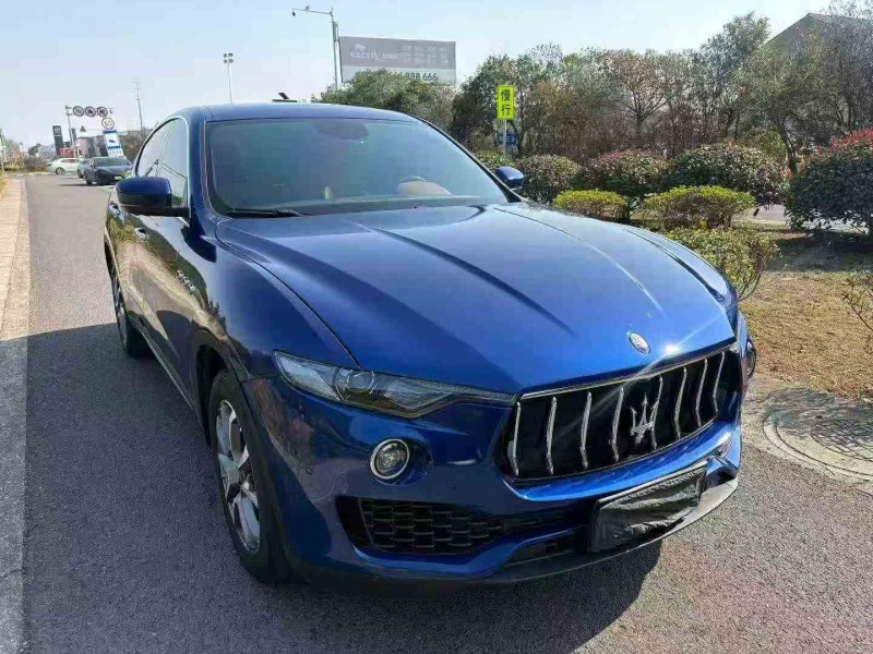 衢州21年玛莎拉蒂Levante3