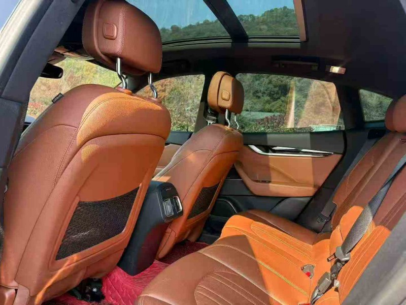 衢州21年玛莎拉蒂Levante6