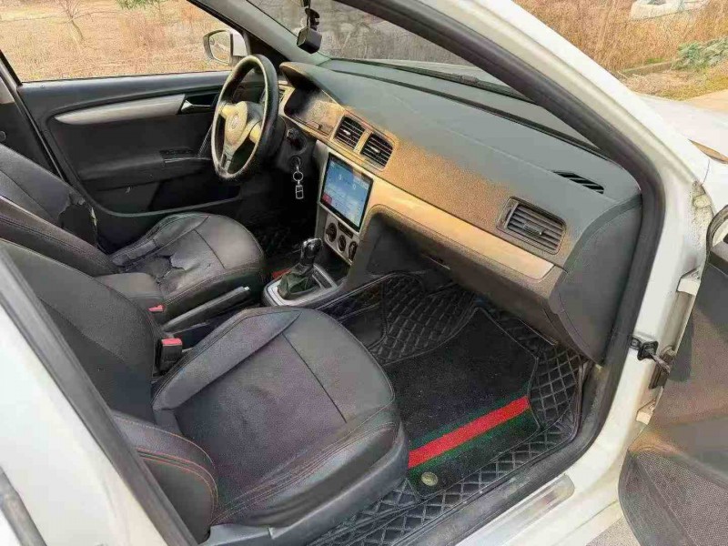 衢州17年大众朗逸5