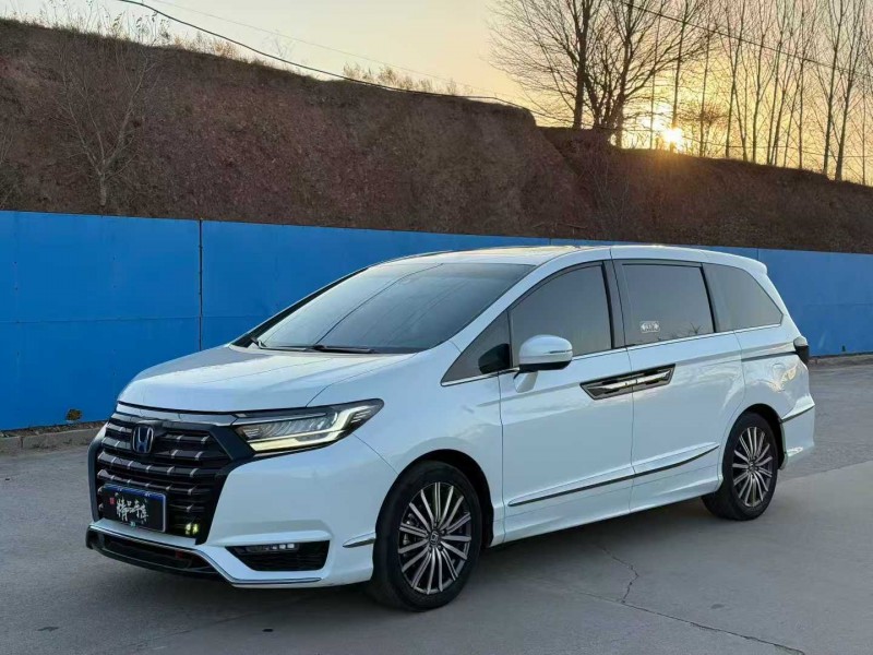 青岛23年本田艾力绅2