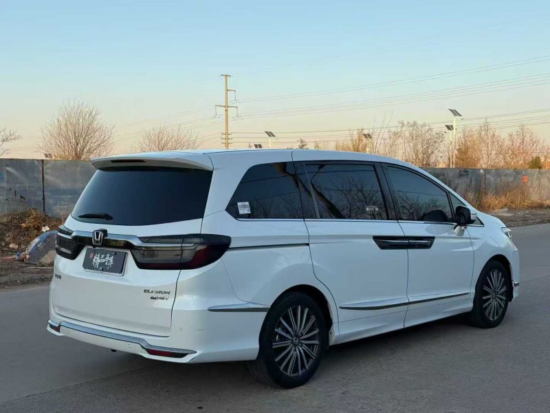 青岛23年本田艾力绅8