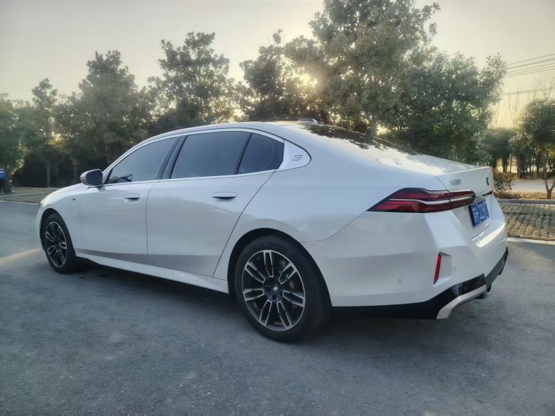 宿迁24年宝马5系8