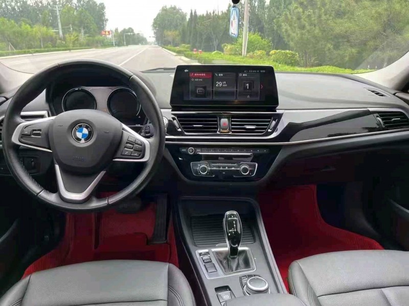 滨州23年宝马1系8