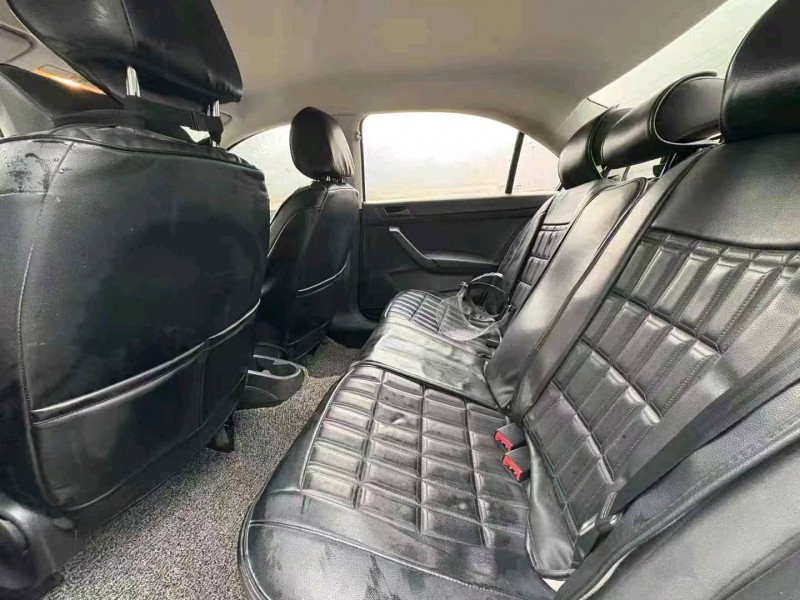 九江19年大众桑塔纳8