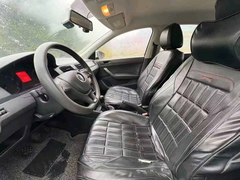 九江19年大众桑塔纳9