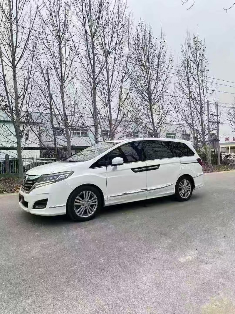 菏泽16年本田艾力绅2