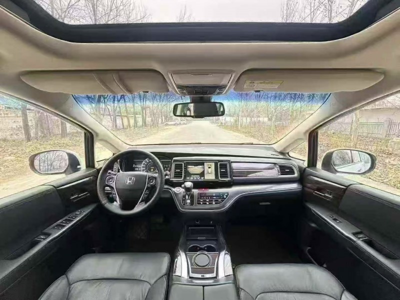 菏泽16年本田艾力绅6