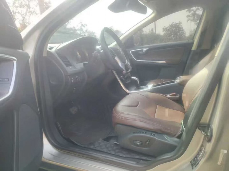 淮安13年沃尔沃XC605