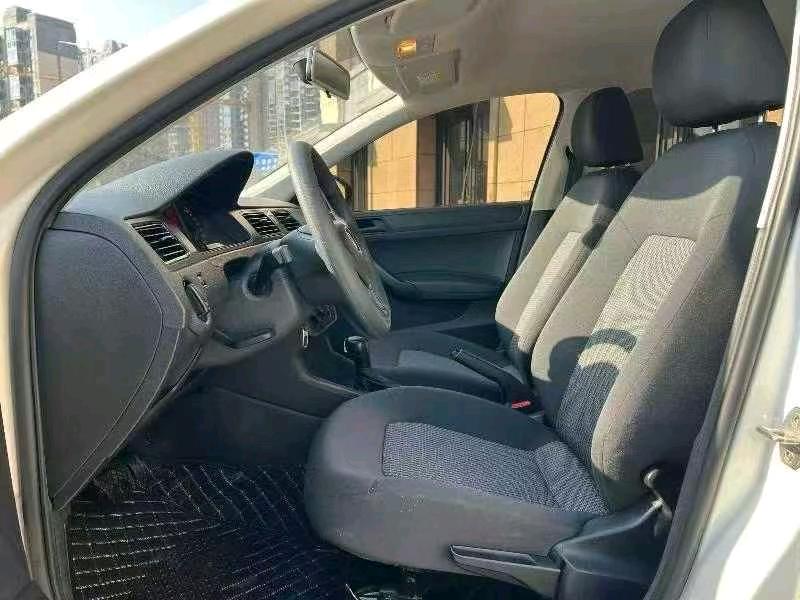 南昌18年大众桑塔纳3