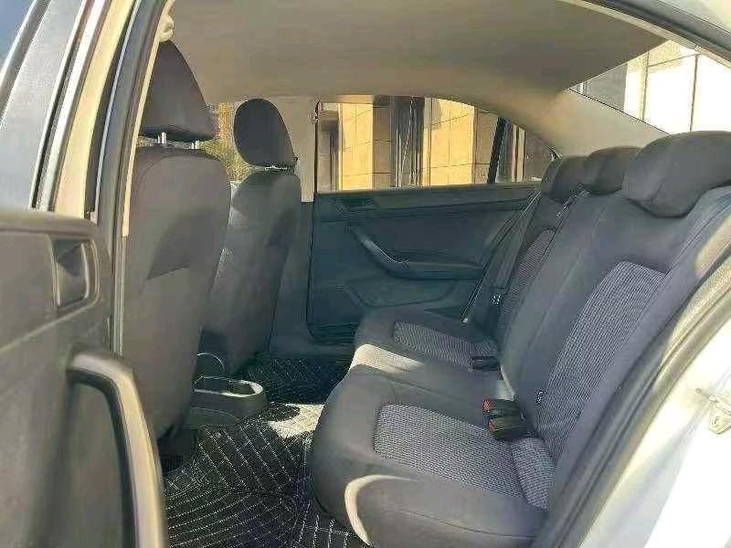 南昌18年大众桑塔纳6