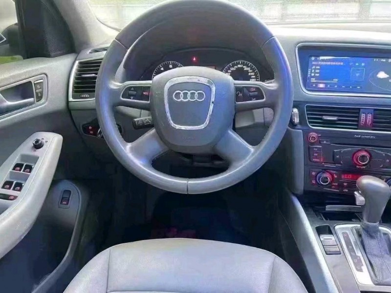 广州12年奥迪Q58