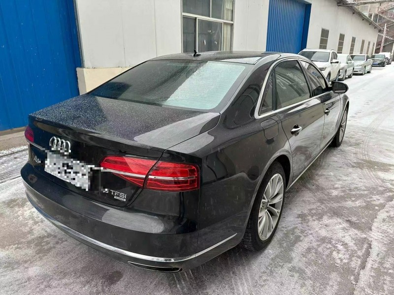 潍坊17年奥迪A8L7