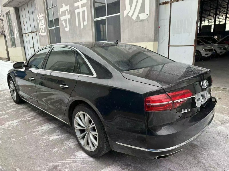 潍坊17年奥迪A8L8