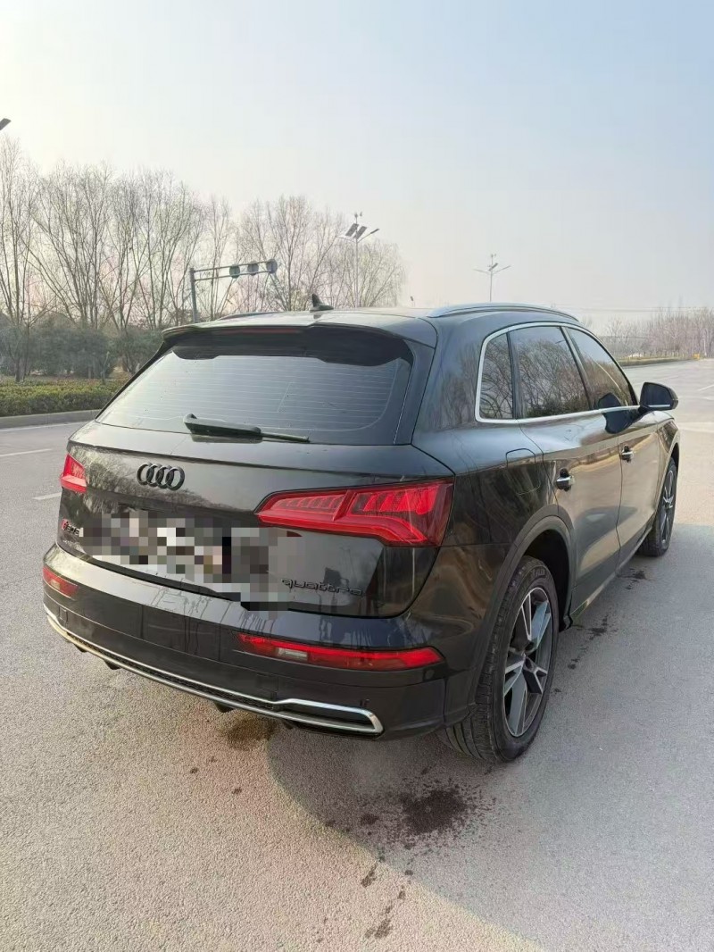 枣庄19年奥迪Q58