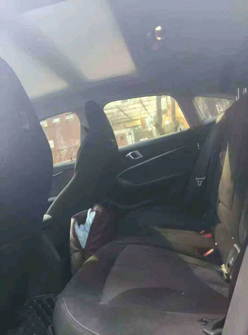 武汉23年宝马2系8