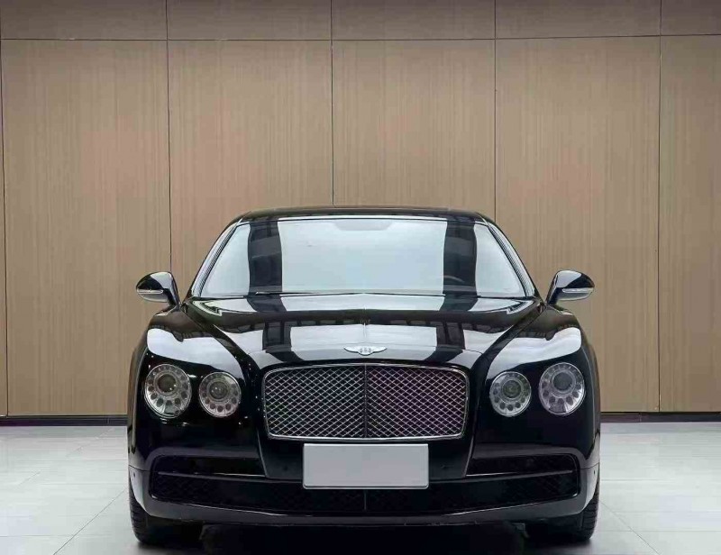 南平15年宾利飞驰1