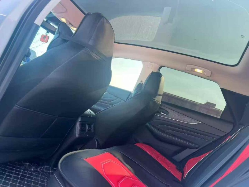 东营25年启辰大V5