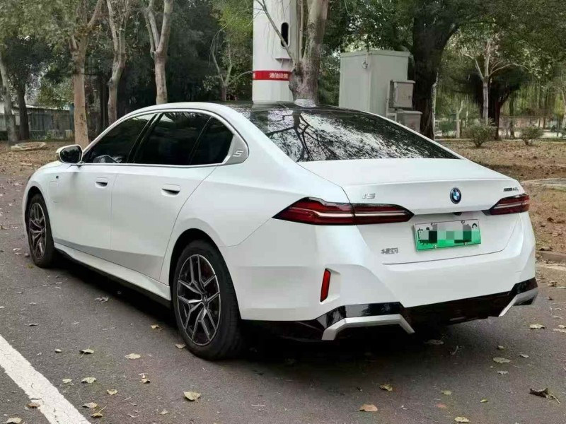 汕头25年宝马I57