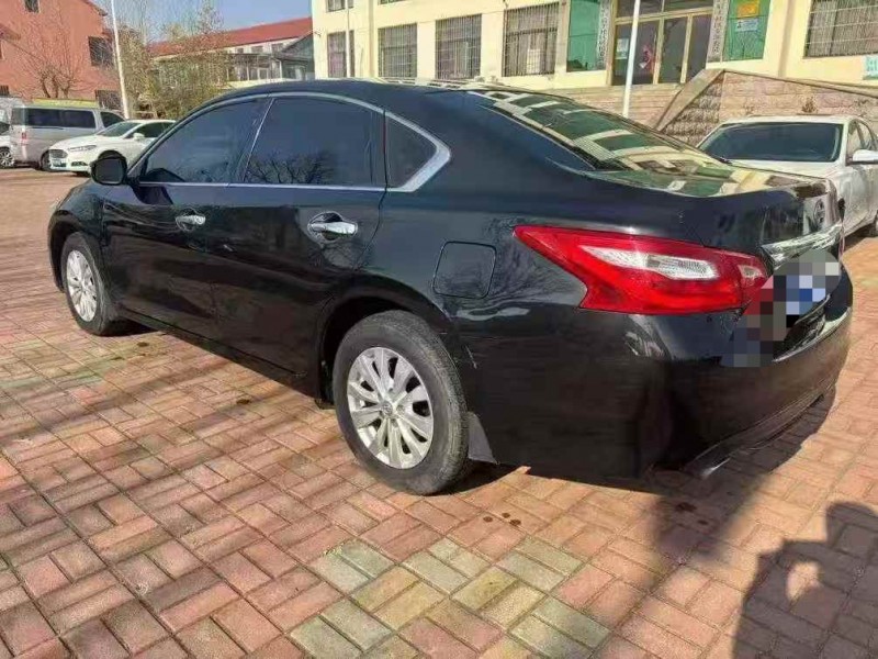 枣庄17年日产天籁7