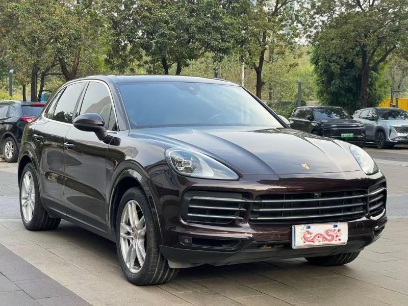 佛山19年保时捷卡宴2