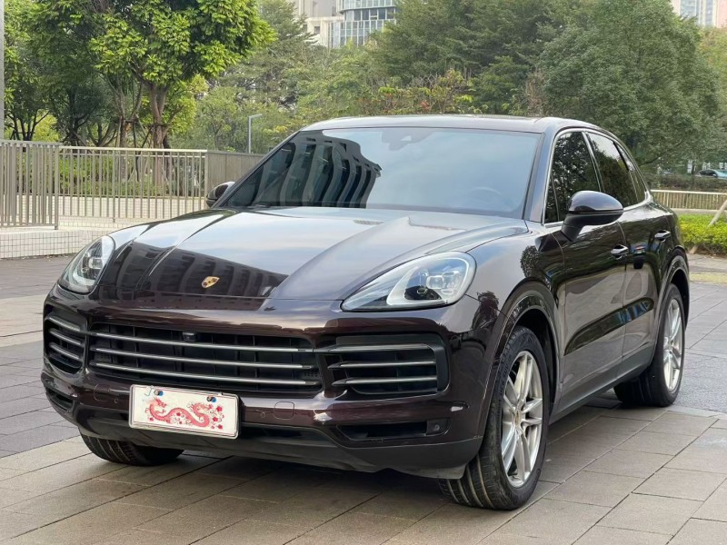 佛山19年保时捷卡宴3