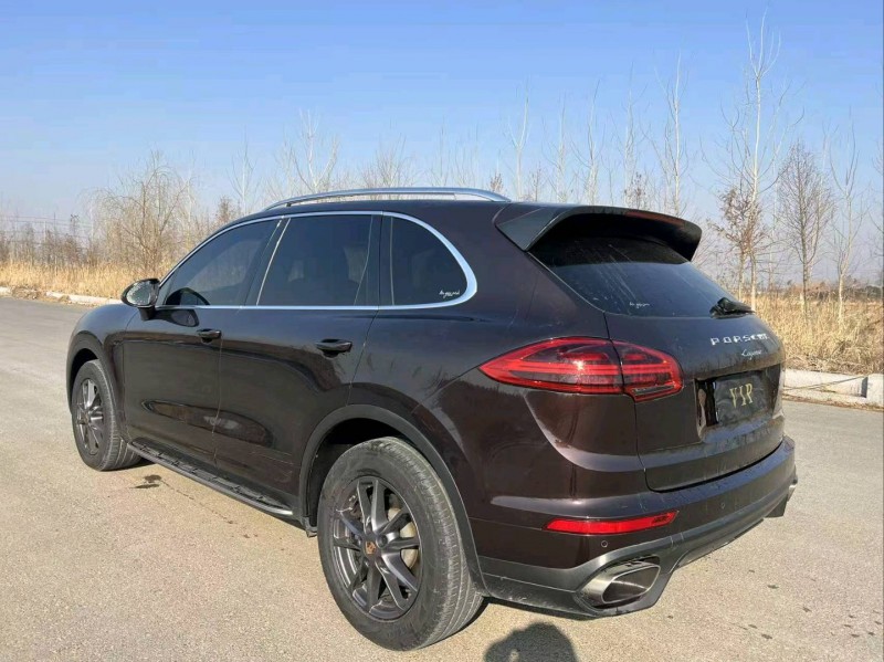 盐城14年保时捷卡宴8