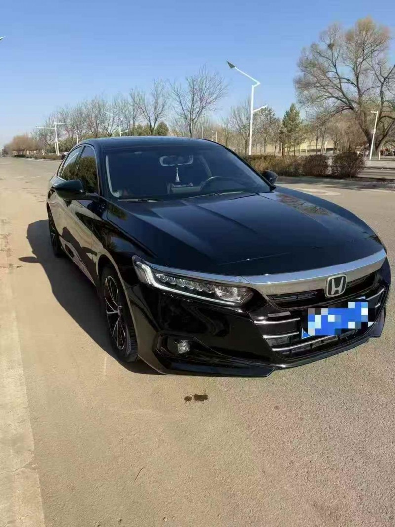 赤峰23年本田雅阁2