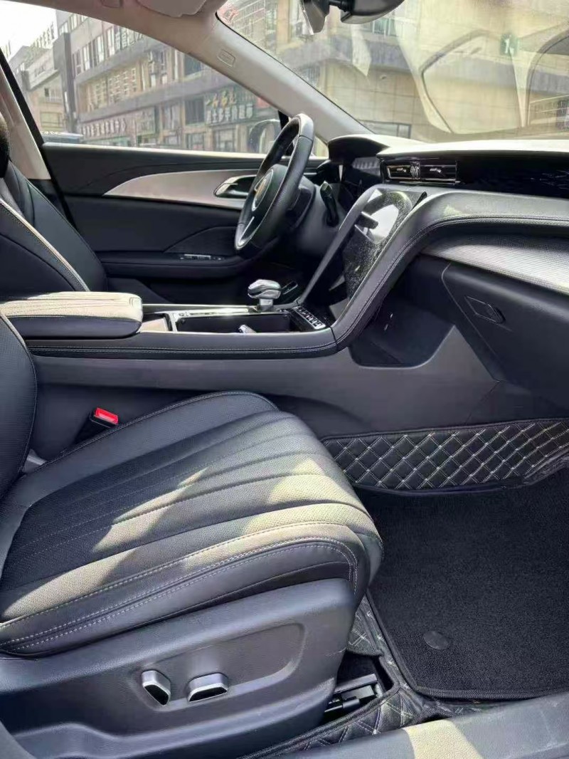 襄阳23年红旗H58