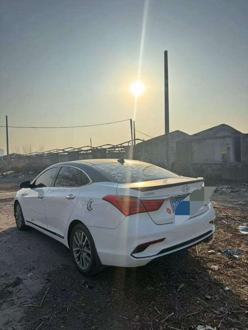 鹤壁18年现代名图3