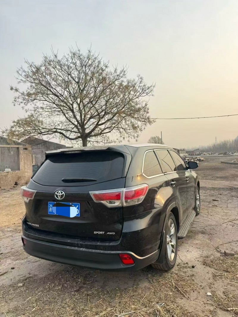 鹤壁16年丰田汉兰达3