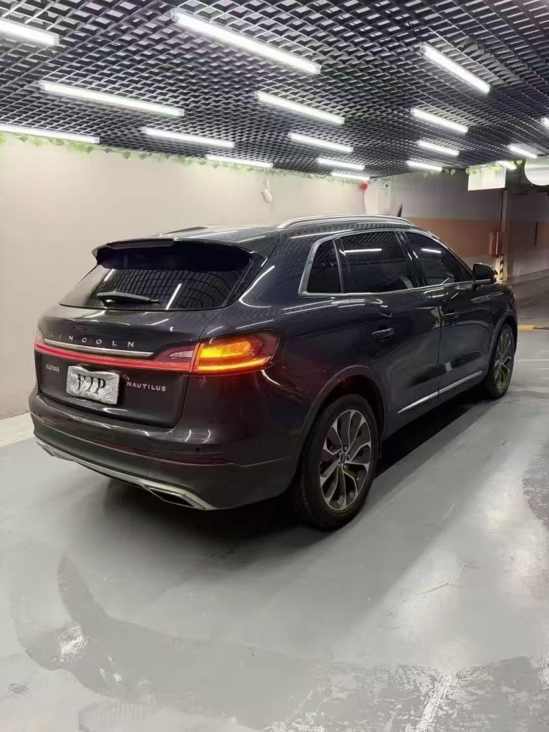 深圳22年林肯航海家7