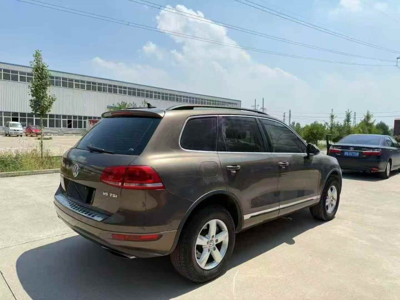 梧州15年大众途锐7