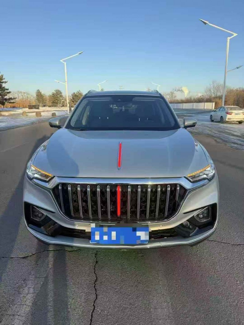 赤峰21年红旗HS51