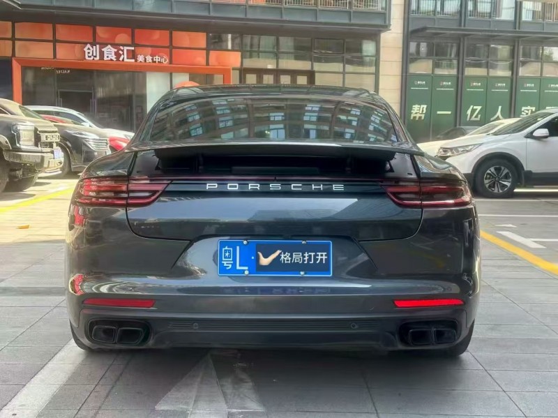 深圳18年保时捷帕拉梅拉9