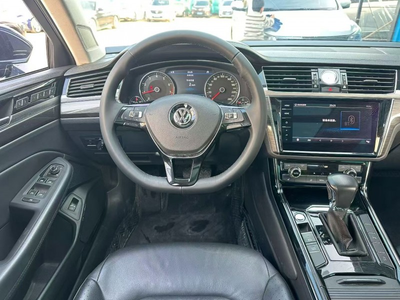 东莞24年大众辉昂5