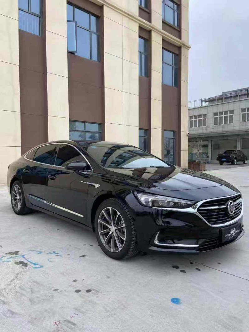 襄阳20年别克君越2