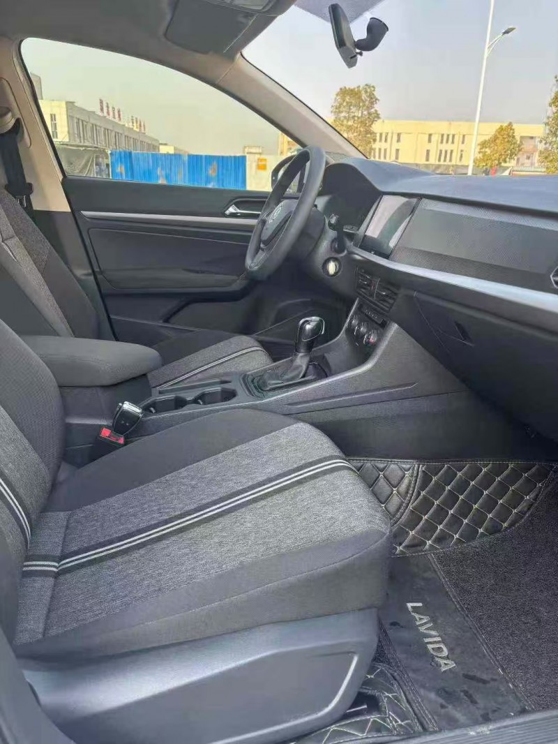 襄阳20年大众朗逸7