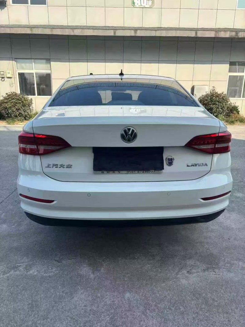 襄阳20年大众朗逸9