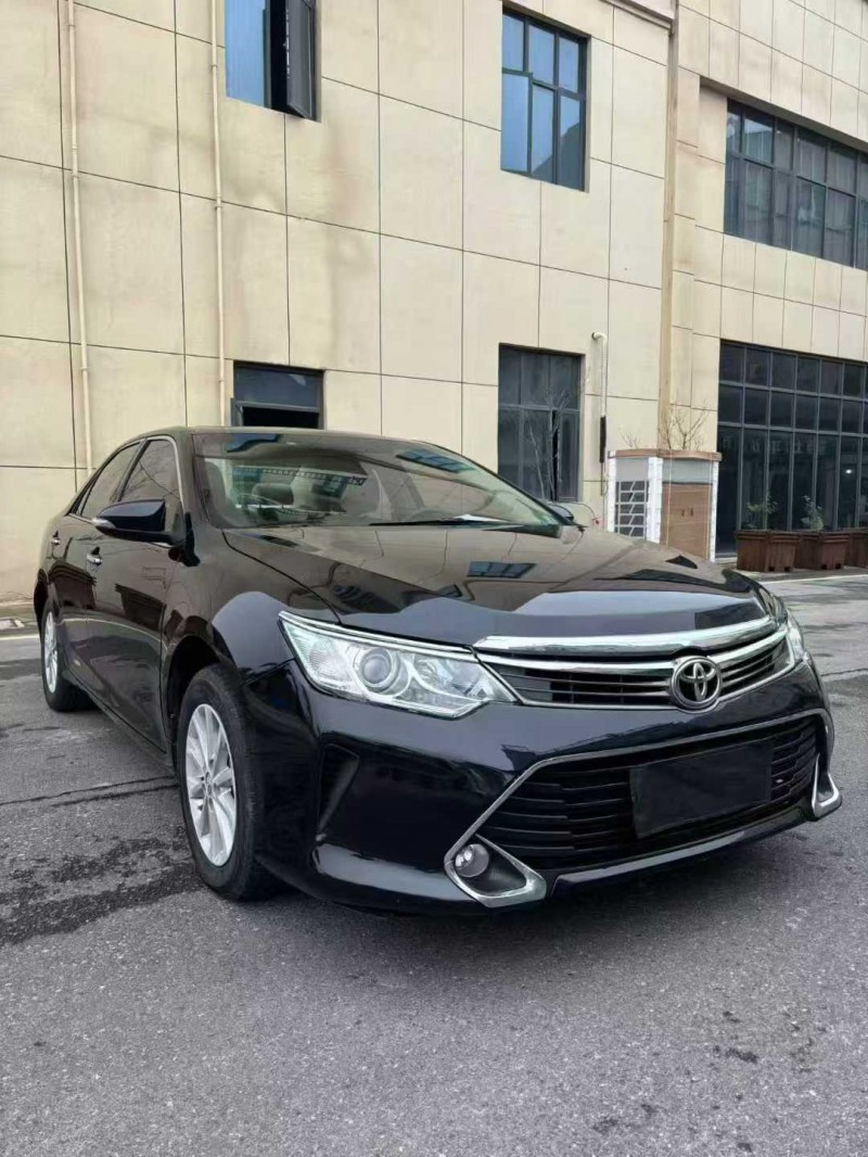 襄阳18年丰田凯美瑞2