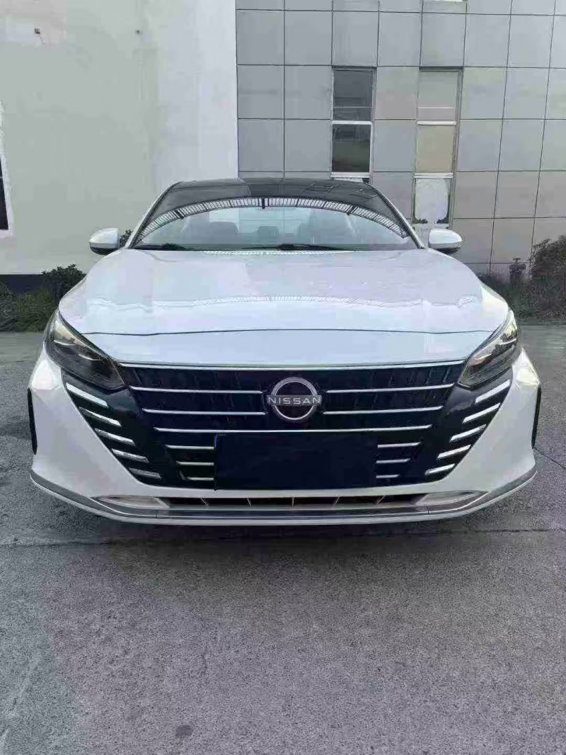 襄阳23年日产天籁1