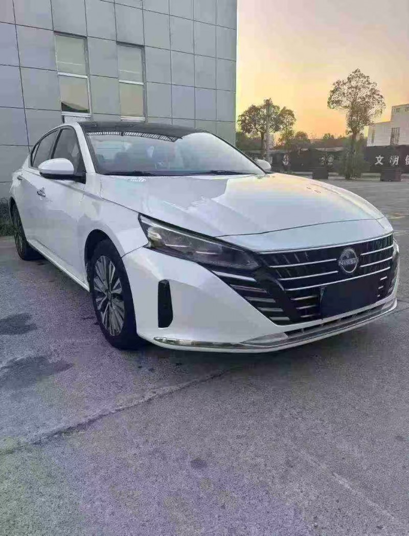 襄阳23年日产天籁2