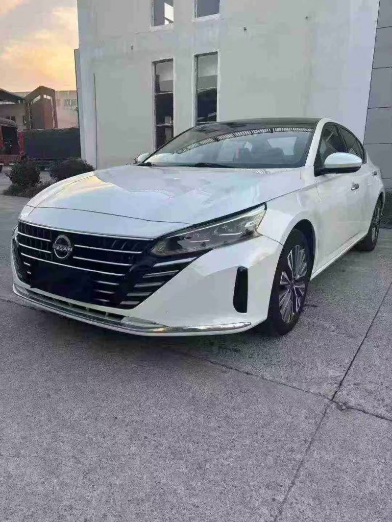 襄阳23年日产天籁3