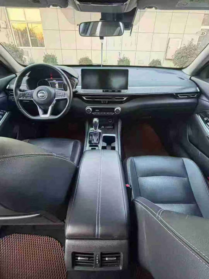 襄阳23年日产天籁4