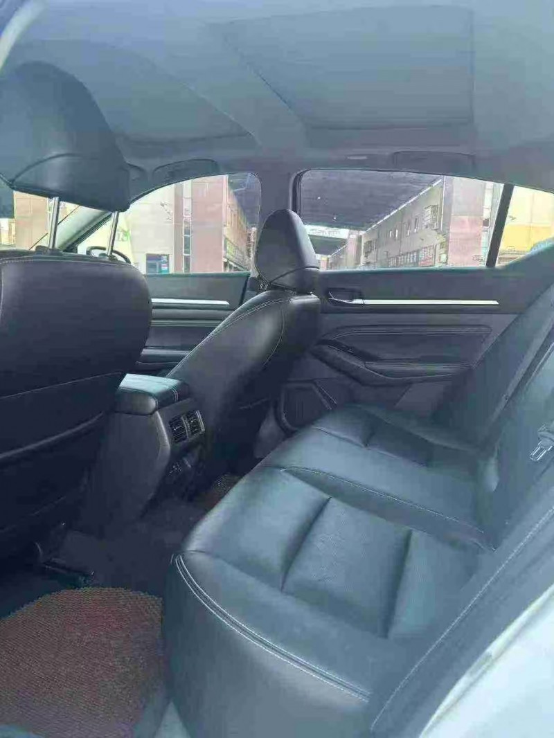 襄阳23年日产天籁6