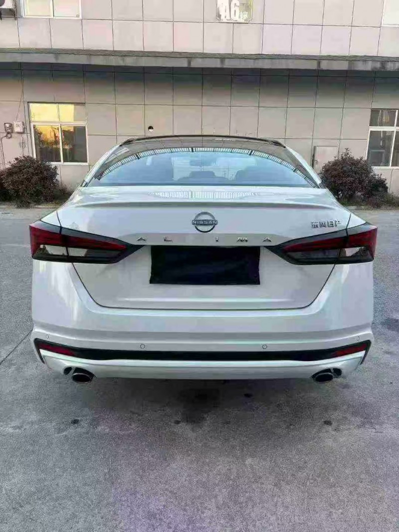 襄阳23年日产天籁9